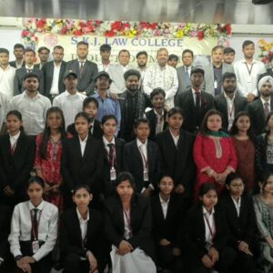 मुजफ्फरपुर एसकेजे लॉ कॉलेज में इंडक्शन प्रोग्राम नए छात्रों का भव्य स्वागत पिछले सत्र में प्रतिशत अटेंडेंस वाले स्टूडेंट्स को मिले हजार…