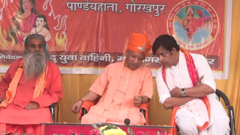 का आंकड़ा रवि किशन तो नाच गाकर गोरखपुर में योगी ने ली सांसद की चुटकी खूब लगे ठहाके…