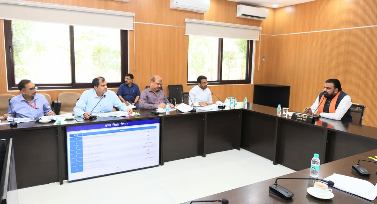 हर घर तक शुद्ध पेयजल पहुंचाने के लिए सीएम सख्त  सप्लाई समय बढ़ाने का निर्देश