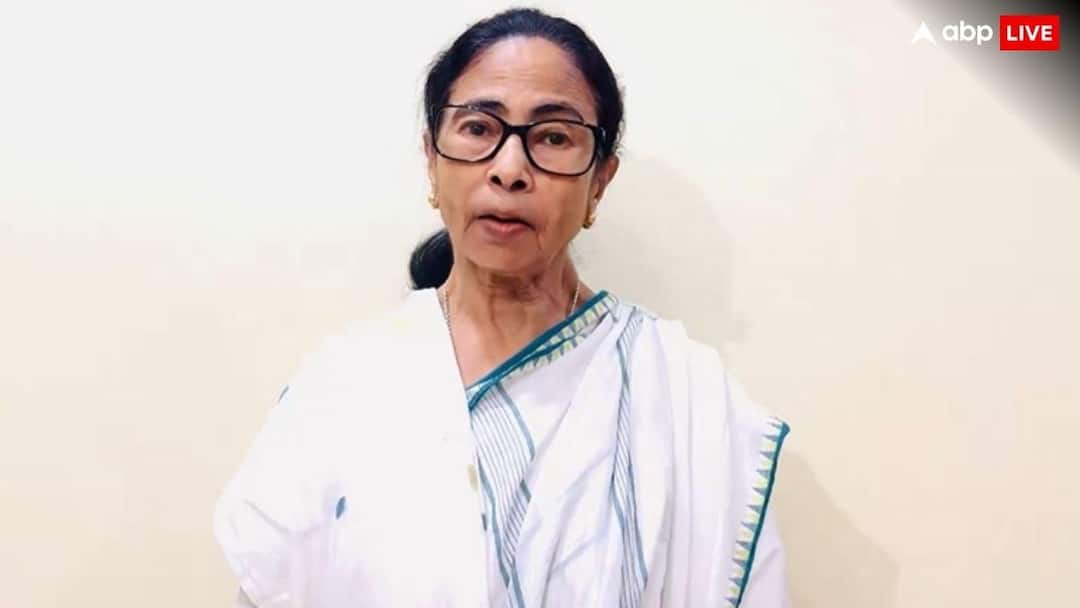 कोलकाता में स्ट्रॉन्ग रूम को लेकर विवाद तेज टीएमसी भाजपा आमने सामने चुनाव आयोग ने मांगी रिपोर्ट…