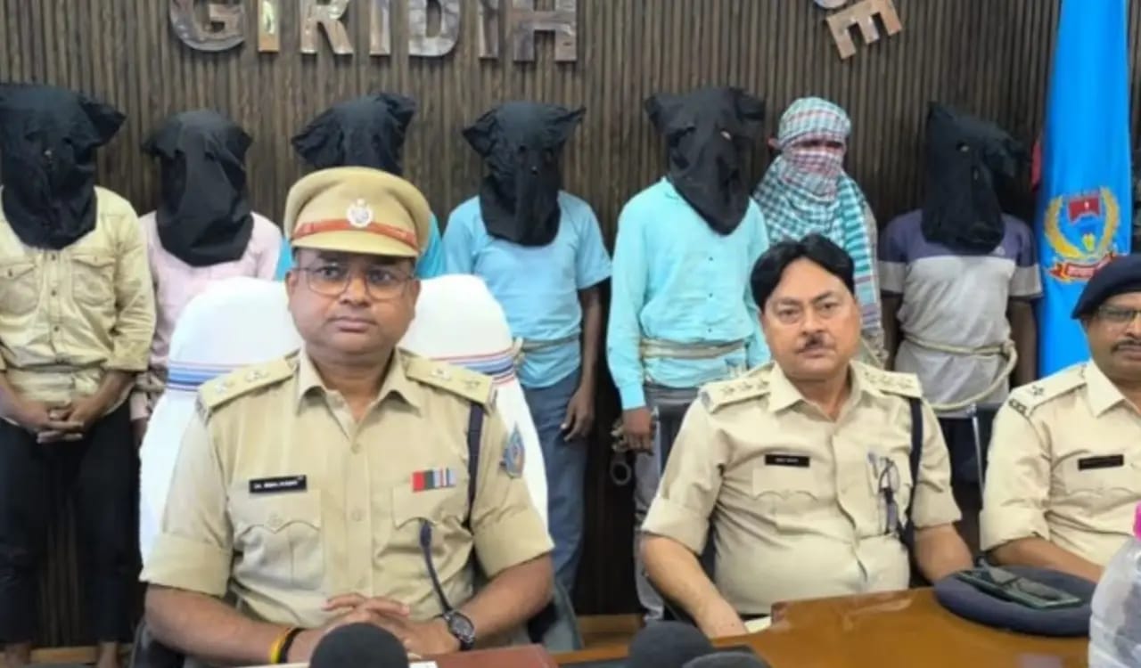 गिरिडीह डबल मर्डर मिस्ट्री का खुलासा  अंधविश्वास और जमीन विवाद ने ली दंपती की जान