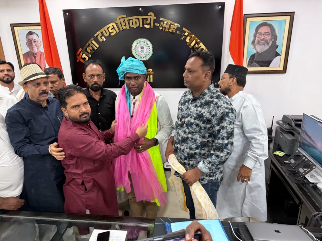 आपसी भाईचारे और सौहार्द के साथ पर्व मनाने की अपील, अफवाहों से दूर रहने का दिया संदेश…