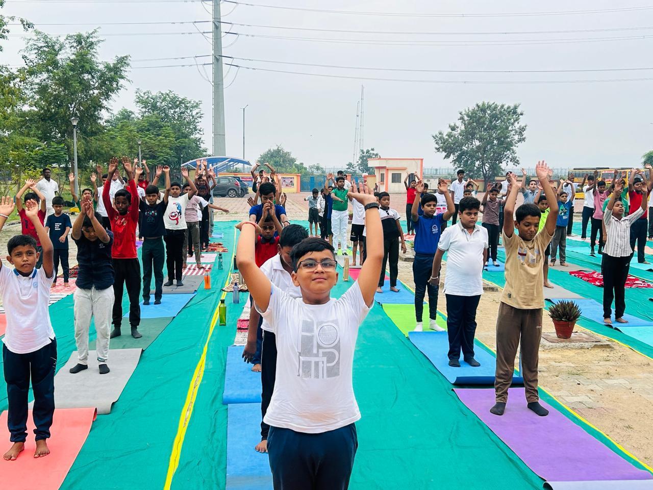 एनटीपीसी नॉर्थ करनपुरा में उत्साह के साथ मनाया गया बारहवां अंतरराष्ट्रीय योग दिवस