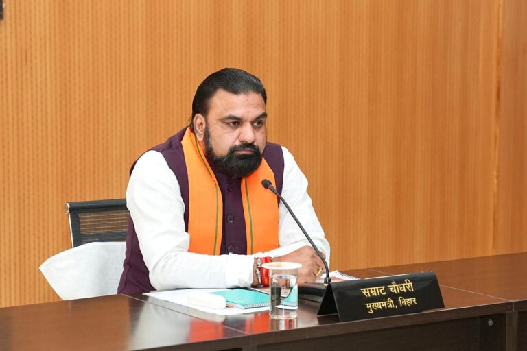 चंपारण बनेगा देश का बड़ा गन्ना हब नौ बंद चीनी मिलों के पुनर्जीवन और पच्चीस नई मिलों की तैयारी…
