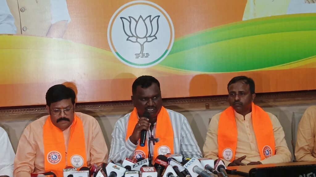 जमशेदपुर हत्याकांड पर भाजपा का सरकार पर हमला, अमर बाउरी बोले"झारखंड में खत्म हो चुका है पुलिस का इकबाल"